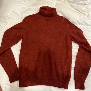 Uniqlo 100% wool sweater